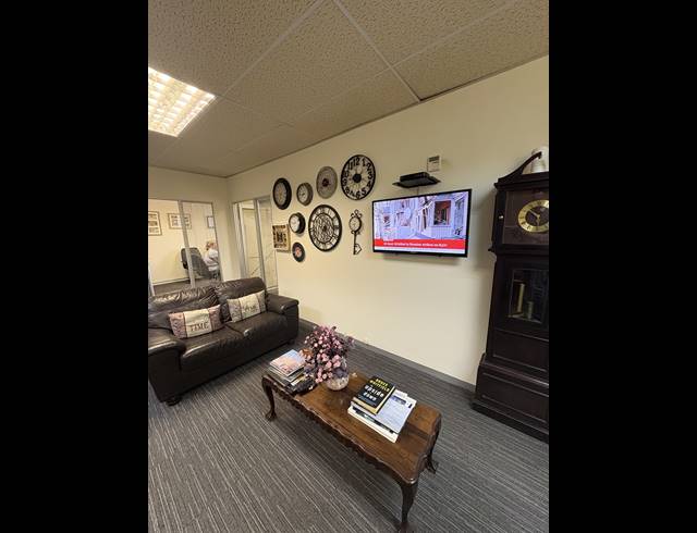 153M² OFFICE TO LET IN WESTVILLE
